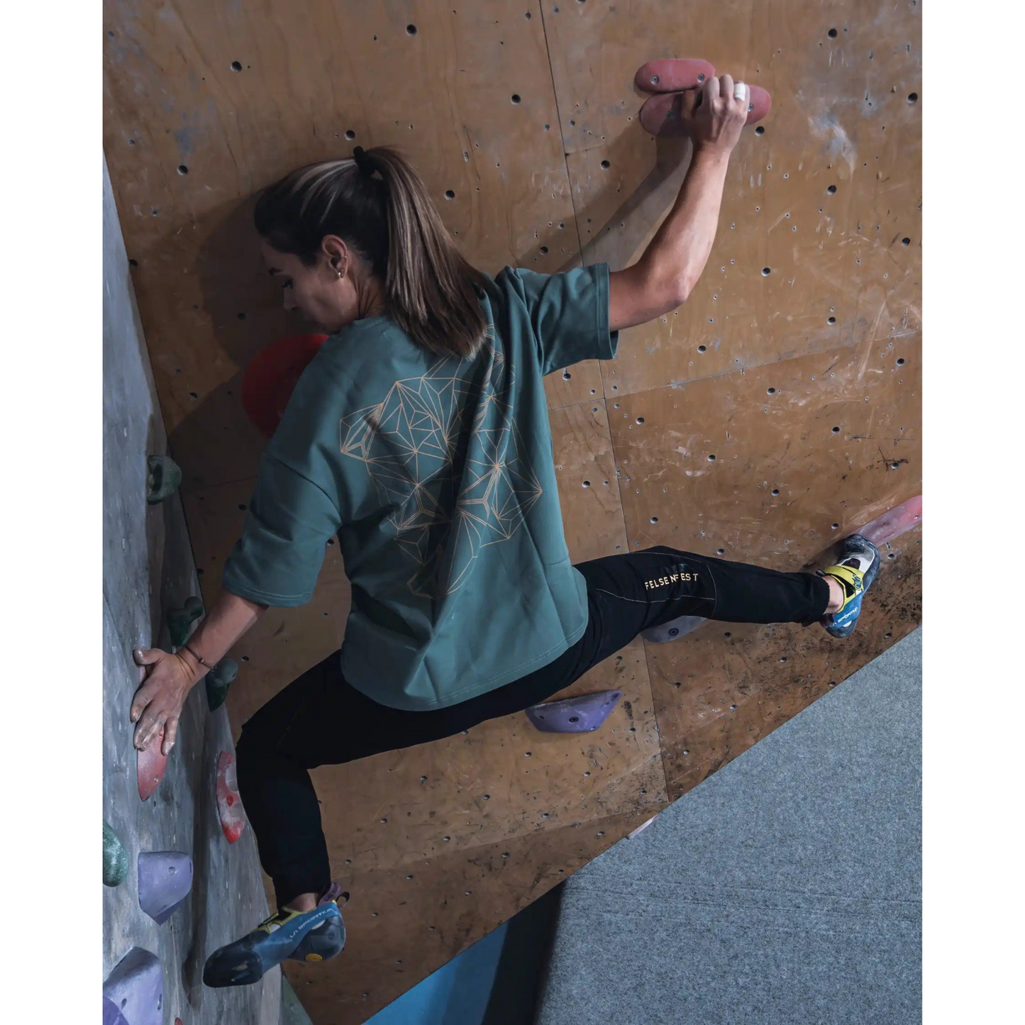 Felsenfest Oversized Boulder-Shirt Volumes